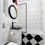 Rentplanet - Chlodna Apartman *